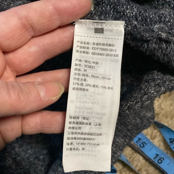 Hollister Woman’s Long Grey Sleeved  Cardigan Sweater (Medium) - Picture 6 of 12